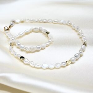 Taylor Pebble Pearl Necklace