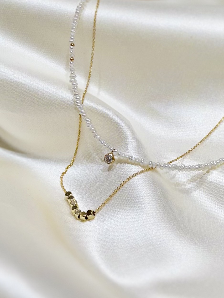 Taylor Bezel Pearl Necklace - Image 2