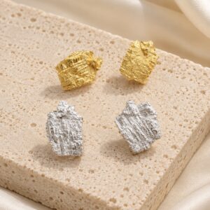 Solene Organic Stud Earrings